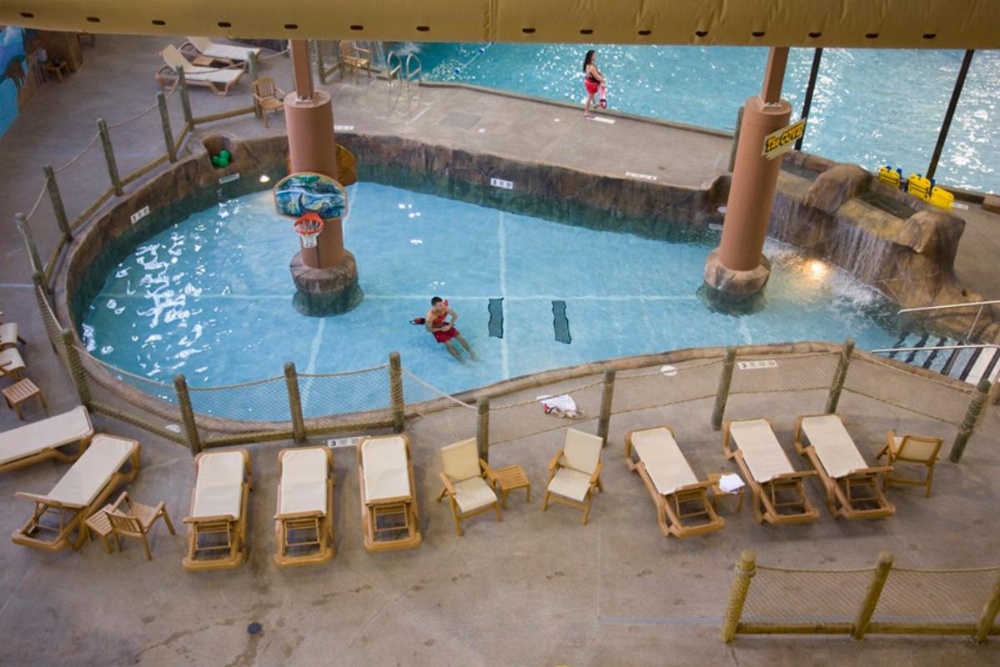 Hope Lake Lodge & Indoor Waterpark Image 11